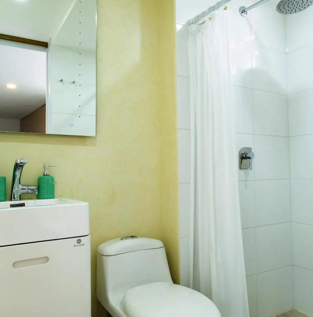 Apartment El Poblado 809 Acomodacion Familiar 1 A 5 Personas Medellin Colombia