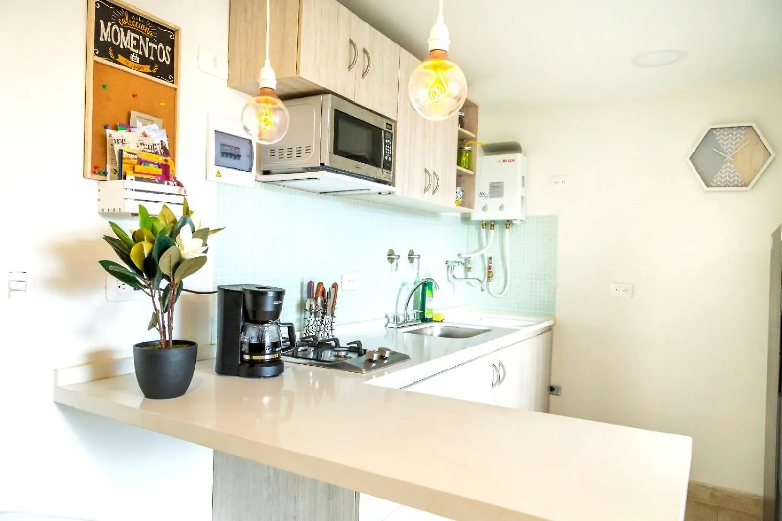El Poblado 809 Acomodacion Familiar 1 A 5 Personas Medellin Apartment